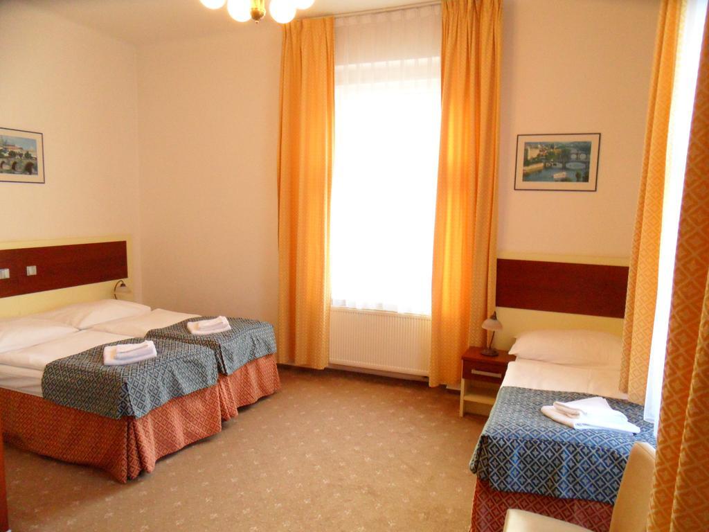 Hotel Atos Prag Oda fotoğraf